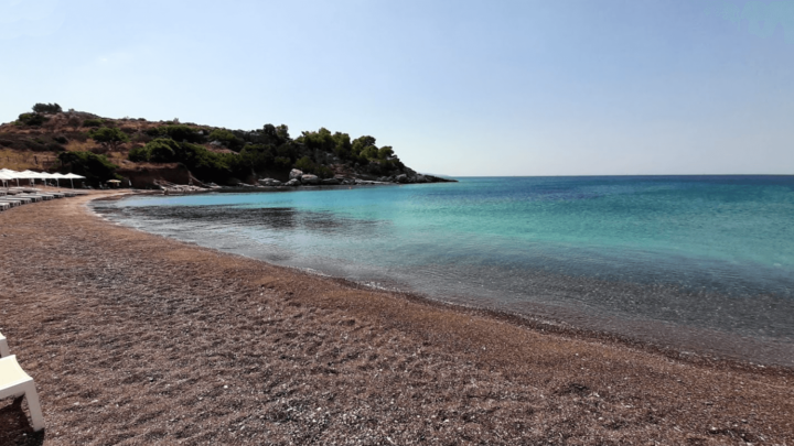 Petrothalassa beach